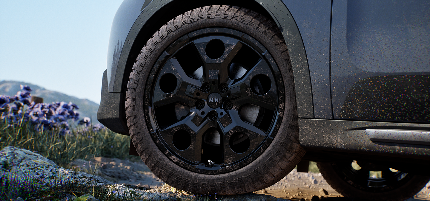 MINI Countryman Untamed Edition tekerleklerinin görüntüsü.