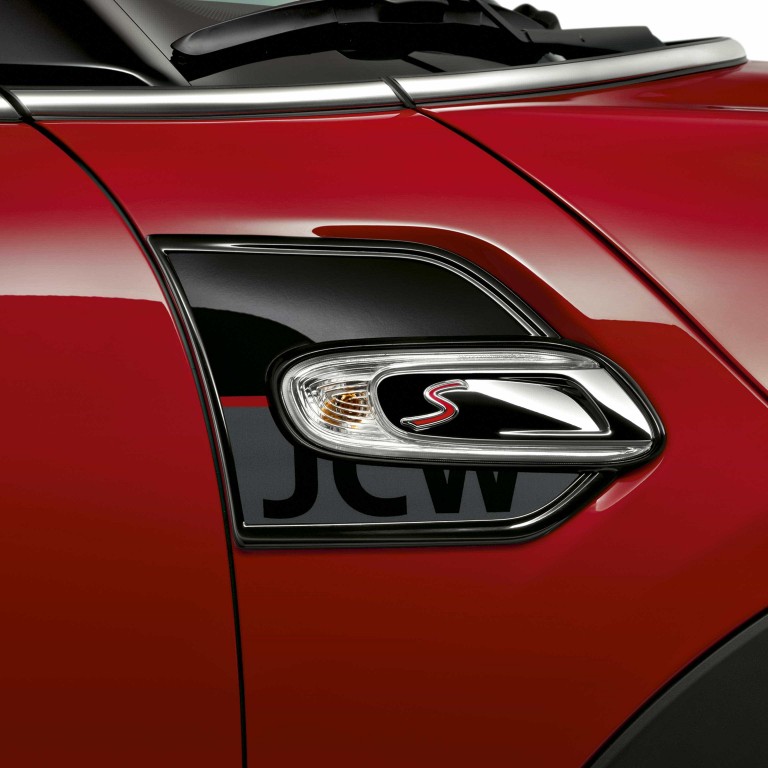 MINI John Cooper Works – kırmızı – yan havalandırmalar
