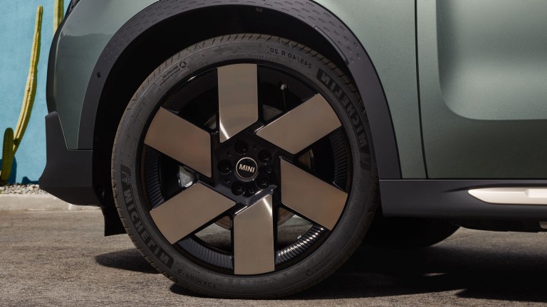 MINI - Lastik Etiketi - Countryman Jant
