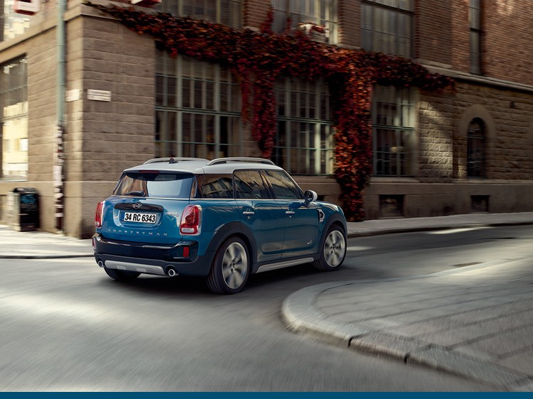 MINI COUNTRYMAN.
