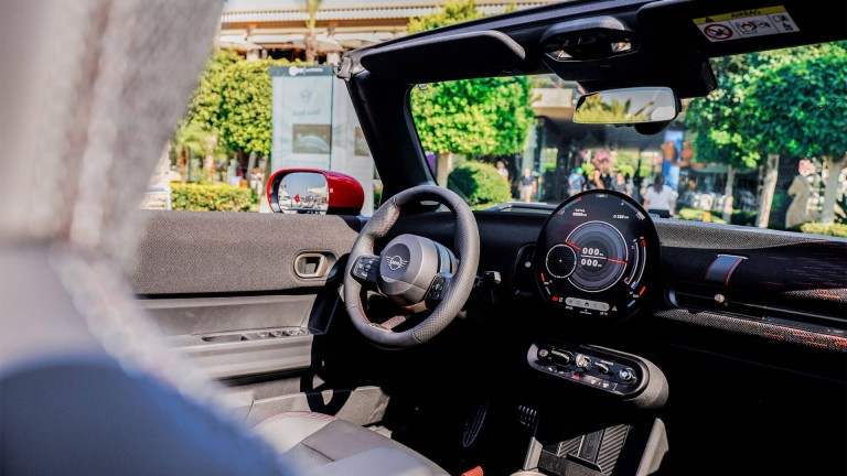 Yeni MINI John Cooper Works Cabrio Yalıkavak Sergileme | MINI Türkiye