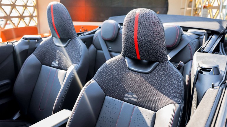 Yeni MINI John Cooper Works Cabrio Yalıkavak Sergileme | MINI Türkiye