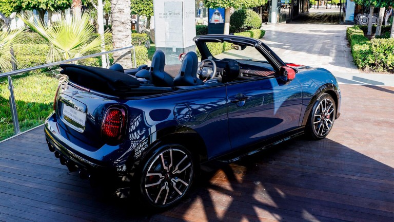 Yeni MINI John Cooper Works Cabrio Yalıkavak Sergileme | MINI Türkiye