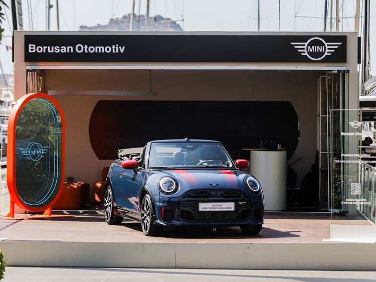 Yeni MINI John Cooper Works Cabrio Yalıkavak Sergileme | MINI Türkiye