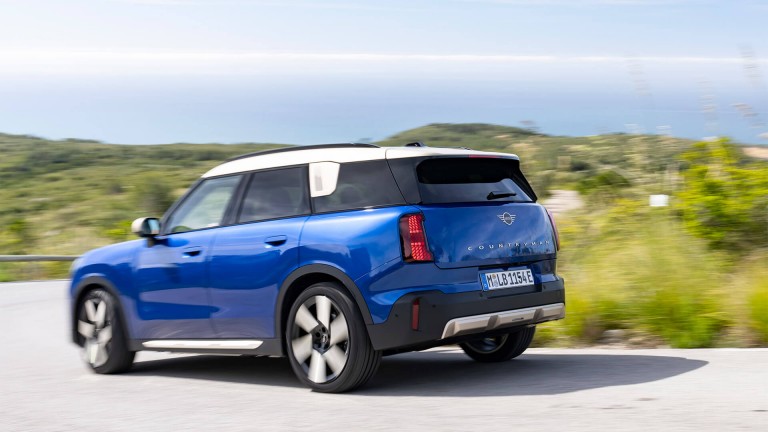 2025 MINI Countryman, IIHS En İyi Güvenlik Seçimi Ödülünü Kazandı | MINI Türkiye