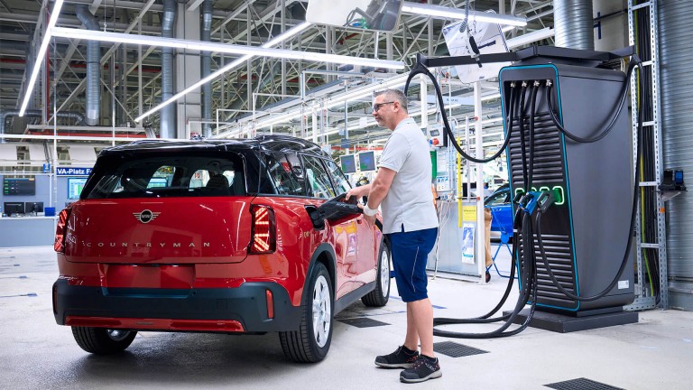 BMW Grubu'nun Leipzig Fabrikası'nda Tamamen Elektirkli MINI Countryman Üretimine Başlandı | MINI Türkiye