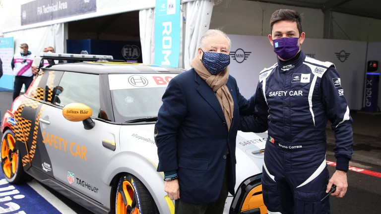 MINI Electric Pacesetter Roma E-Prix Yarışında İlk Kez Görev Aldı | MINI Türkiye