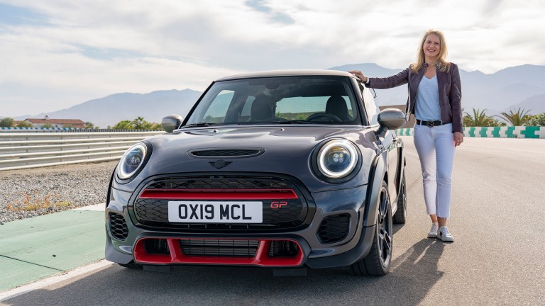 MINI’nin Güçlü Kadınlarından İlham Veren Otomobiller İçin Başarı Tarifi | MINI Türkiye
