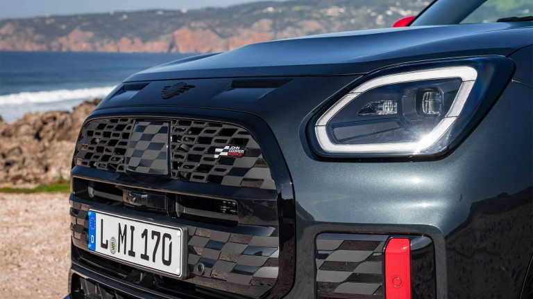MINI John Cooper Works Countryman | MINI Türkiye