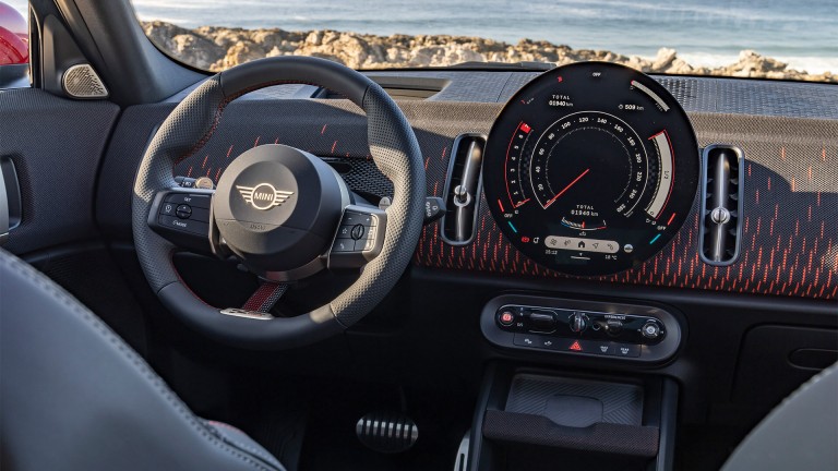 MINI John Cooper Works Countryman | MINI Türkiye