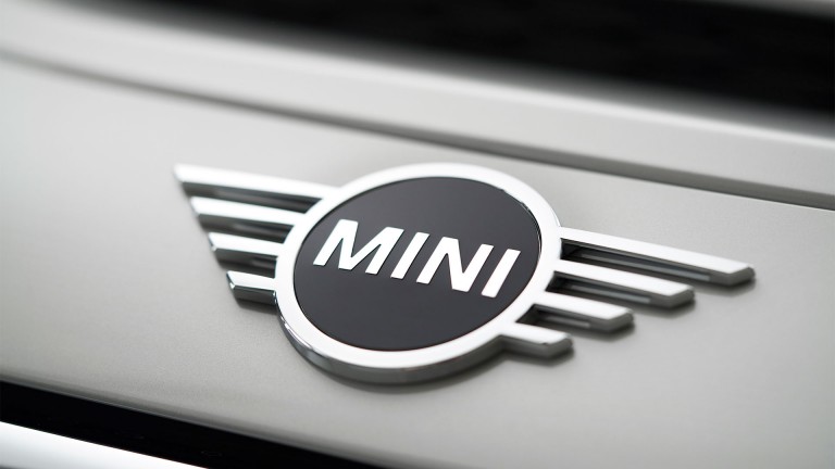 Oliver Heilmer ve Renzo Vitale ile MINI Cooper SE hakkında söyleşi | MINI Türkiye