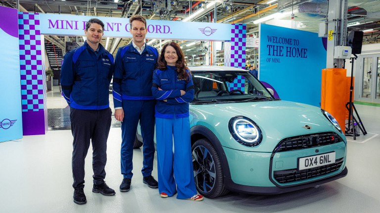 MINI'nin Evi Olan Plant Oxford'da Yeni MINI Cooper'ın Üretimine Başlandı. | MINI Türkiye