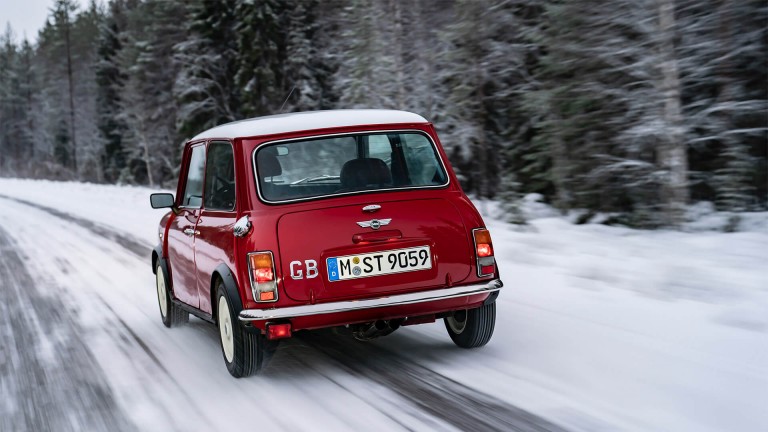 Rauno Aaltonen, Klasik Mini ve renkli bir Noel Hediyesi | MINI Türkiye