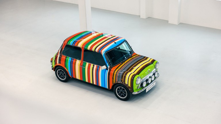 Tek yıldız, bol çizgi. Karşınızda Mini Paul Smith