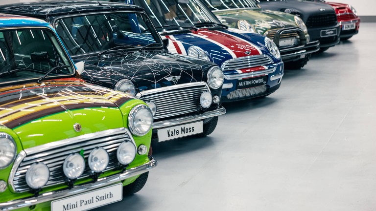 Tek yıldız, bol çizgi. Karşınızda Mini Paul Smith