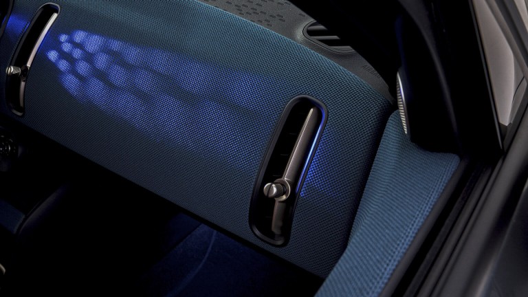 Yeni MINI Ailesi Tamamen Elektrikli, Dijital ve Farklı | MINI Türkiye