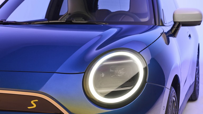 Yeni MINI Ailesi Tamamen Elektrikli, Dijital ve Farklı | MINI Türkiye