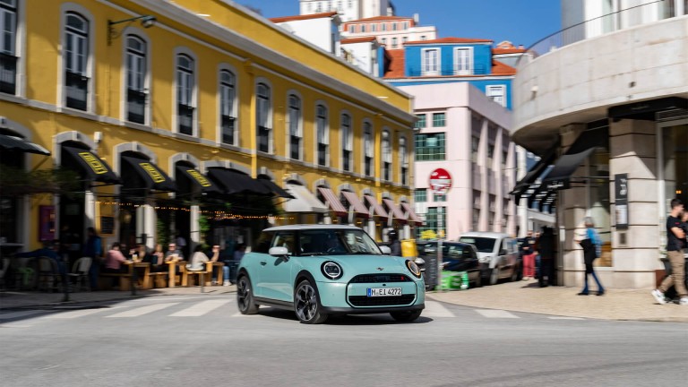 Yeni MINI Cooper 3 Kapı | MINI Türkiye