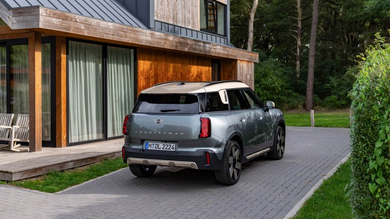 Yenilenen Tasarım ve İleri Teknoloji: Yeni MINI Countryman'in Göz Alıcı Özellikleri | MINI Türkiye