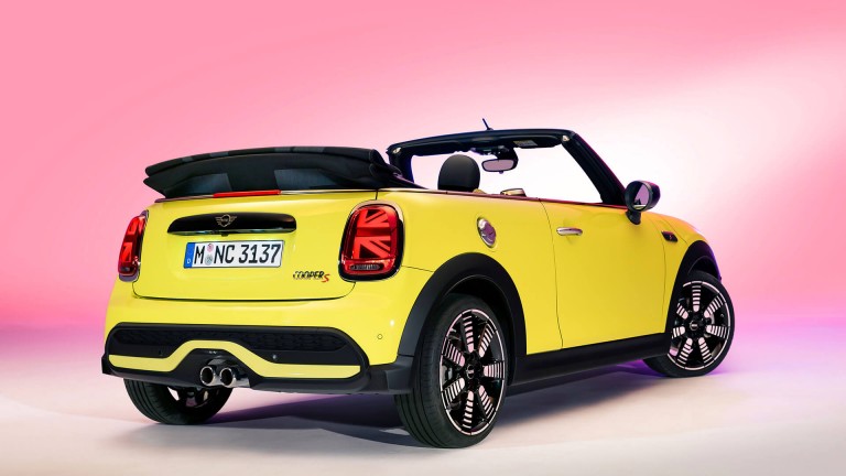 Yenilenen Tasarım ve Teknolojileriyle MINI 3 Kapı, MINI 5 Kapı ve MINI Cabrio Gün Yüzüne Çıktı | MINI Türkiye